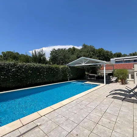 Maison De Avec Piscine Privee A Deux Pas De Centre De *